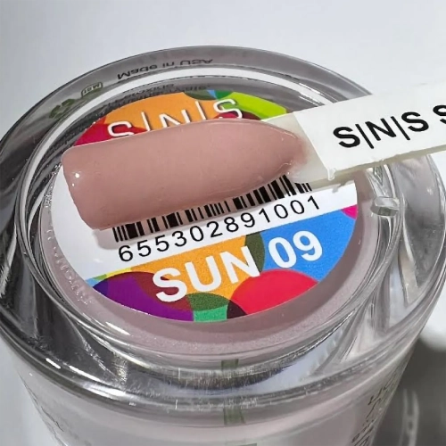 sns-sun09-shes-a-little-dinghy-puder-kolorowy-manicure-tytanowy-28g-1.webp